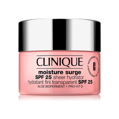 Clinique Moisture Surge SPF 25 Sheer Hydrator Face Moisturiser with Aloe Vera, Hyaluronic Acid and Provitamin D – 30 ml